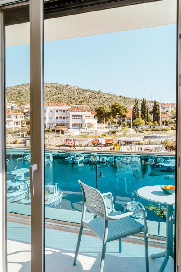 Blue Marina Apartments Luaran gambar