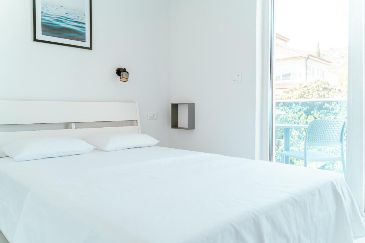 Blue Marina Apartments Luaran gambar