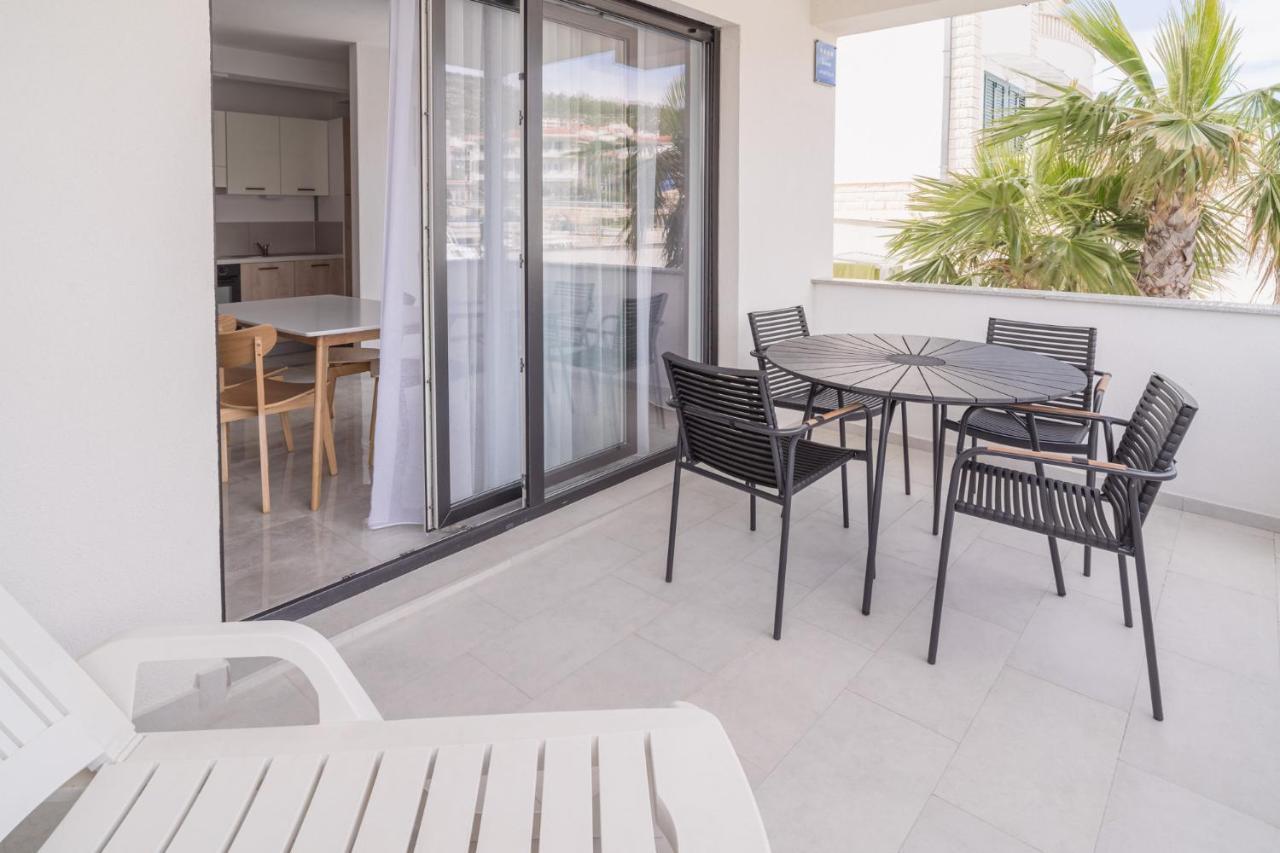 Blue Marina Apartments Luaran gambar