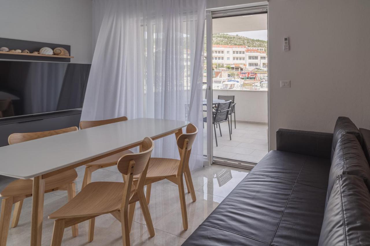 Blue Marina Apartments Luaran gambar