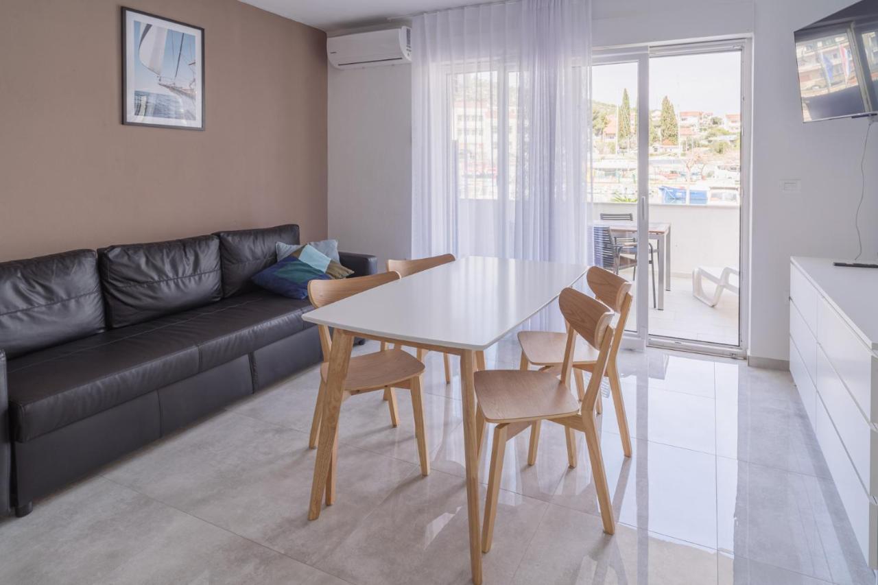 Blue Marina Apartments Luaran gambar
