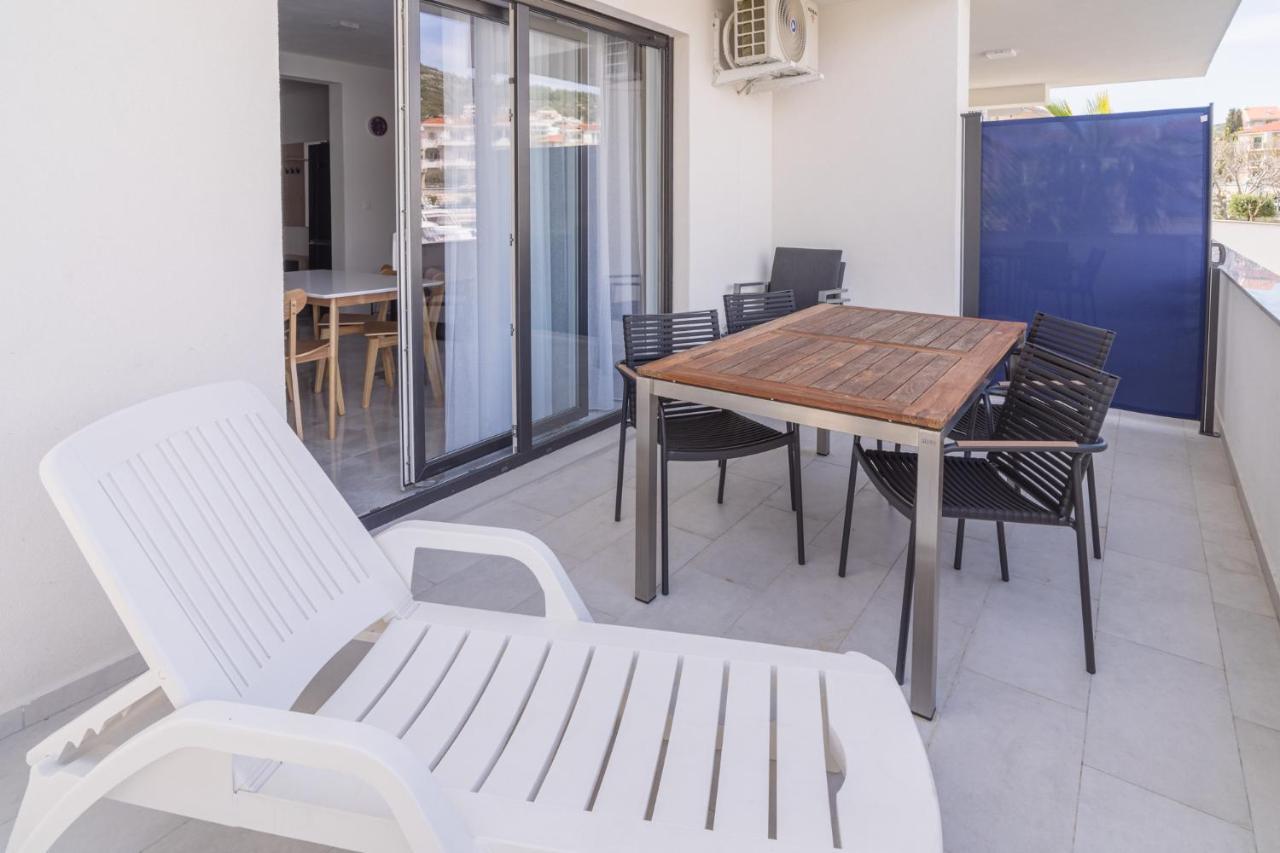 Blue Marina Apartments Luaran gambar